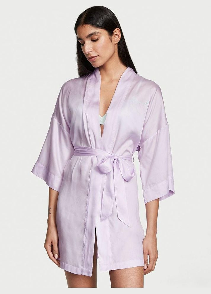 Атласный халат Short Robe короткий M/L лиловый Victoria's Secret (282964846)