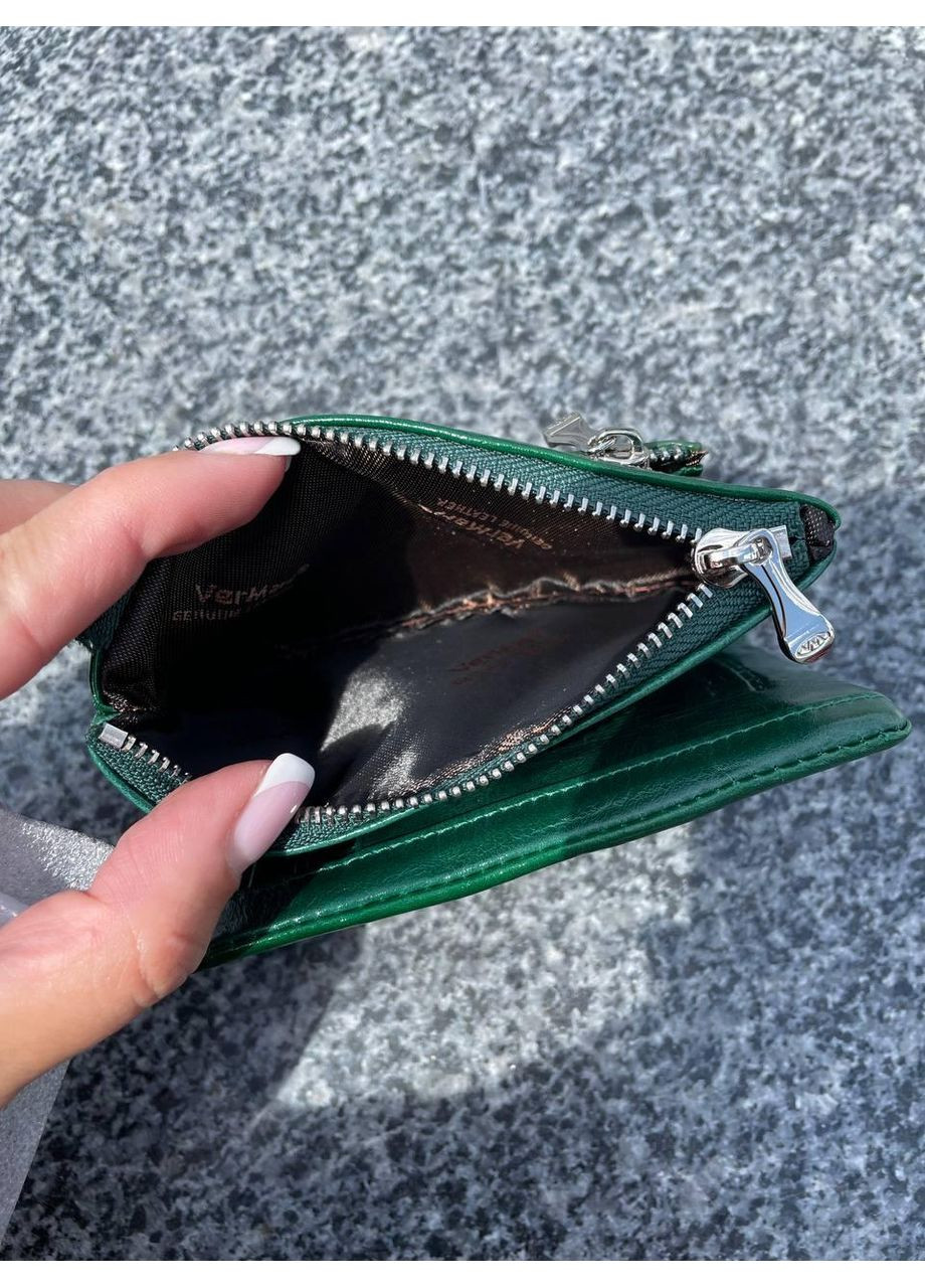 Жіночий гаманець з масляної шкіри маленький на магнітній застібці Vermari (370381554)