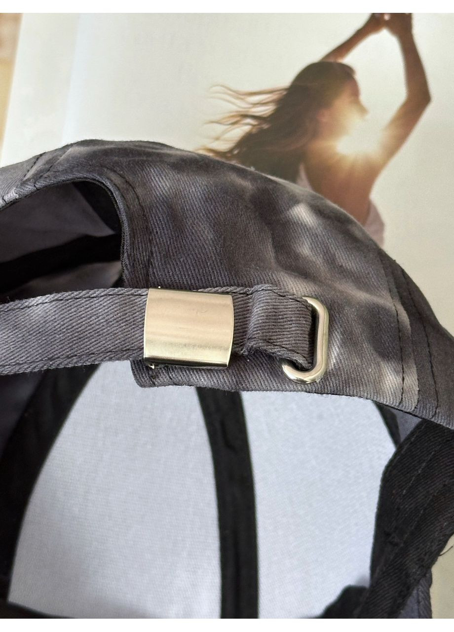 Кепка бейсболка пятнистая хлопковая стильная весенне-летняя унисекс черно-белая No Brand (350613310)