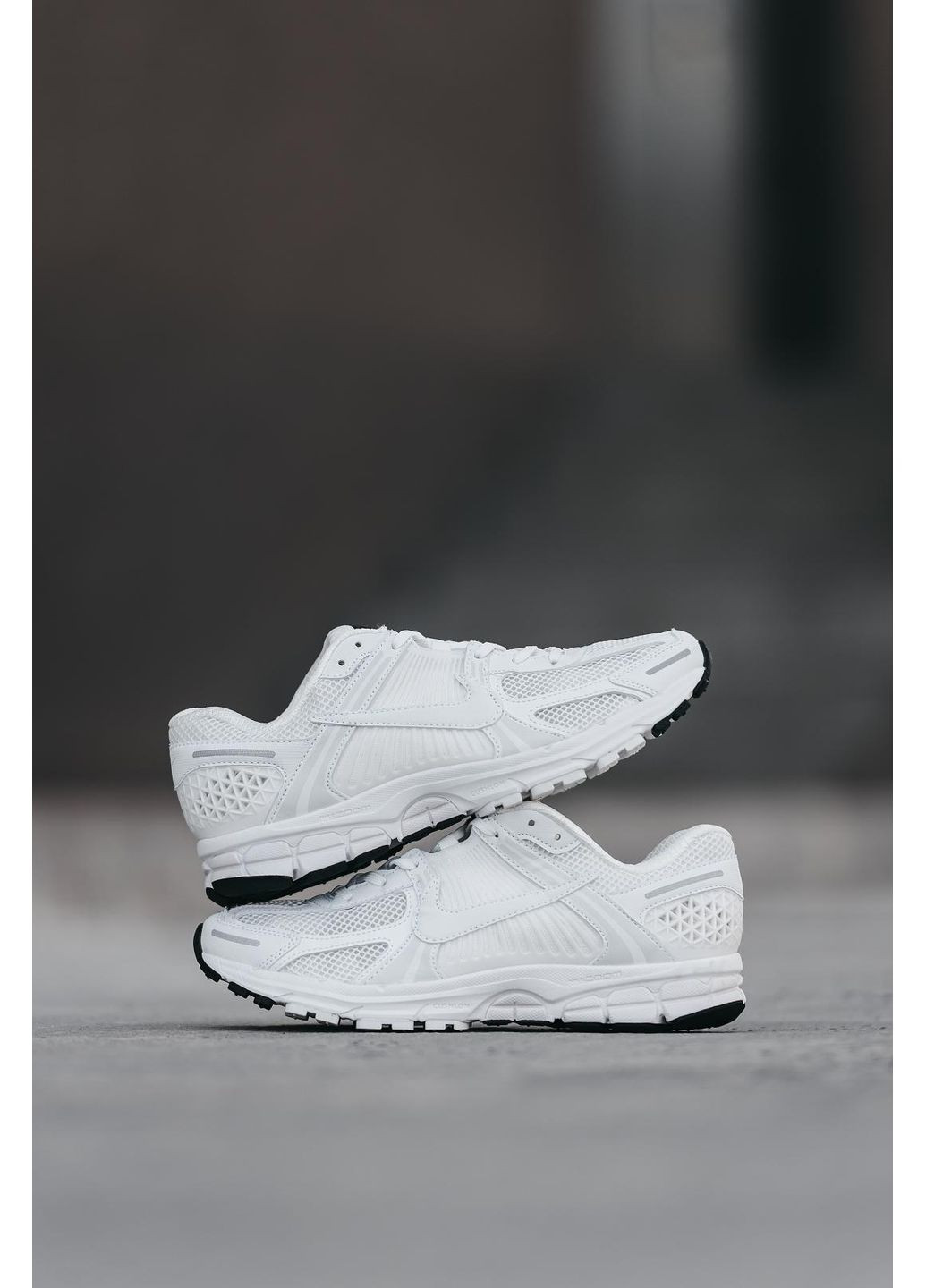 Белые демисезонные кроссовки мужские nike zoom vomero 5 white найк аир зум вомеро 5 No Brand