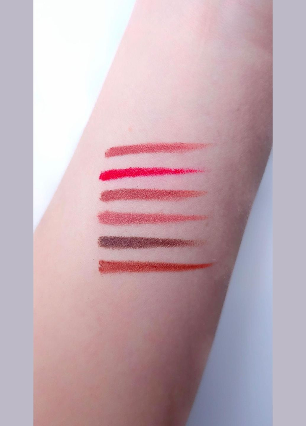 Автоматический карандаш для губ 01 Cool Mauve 0,35 г Farmasi (294944653)