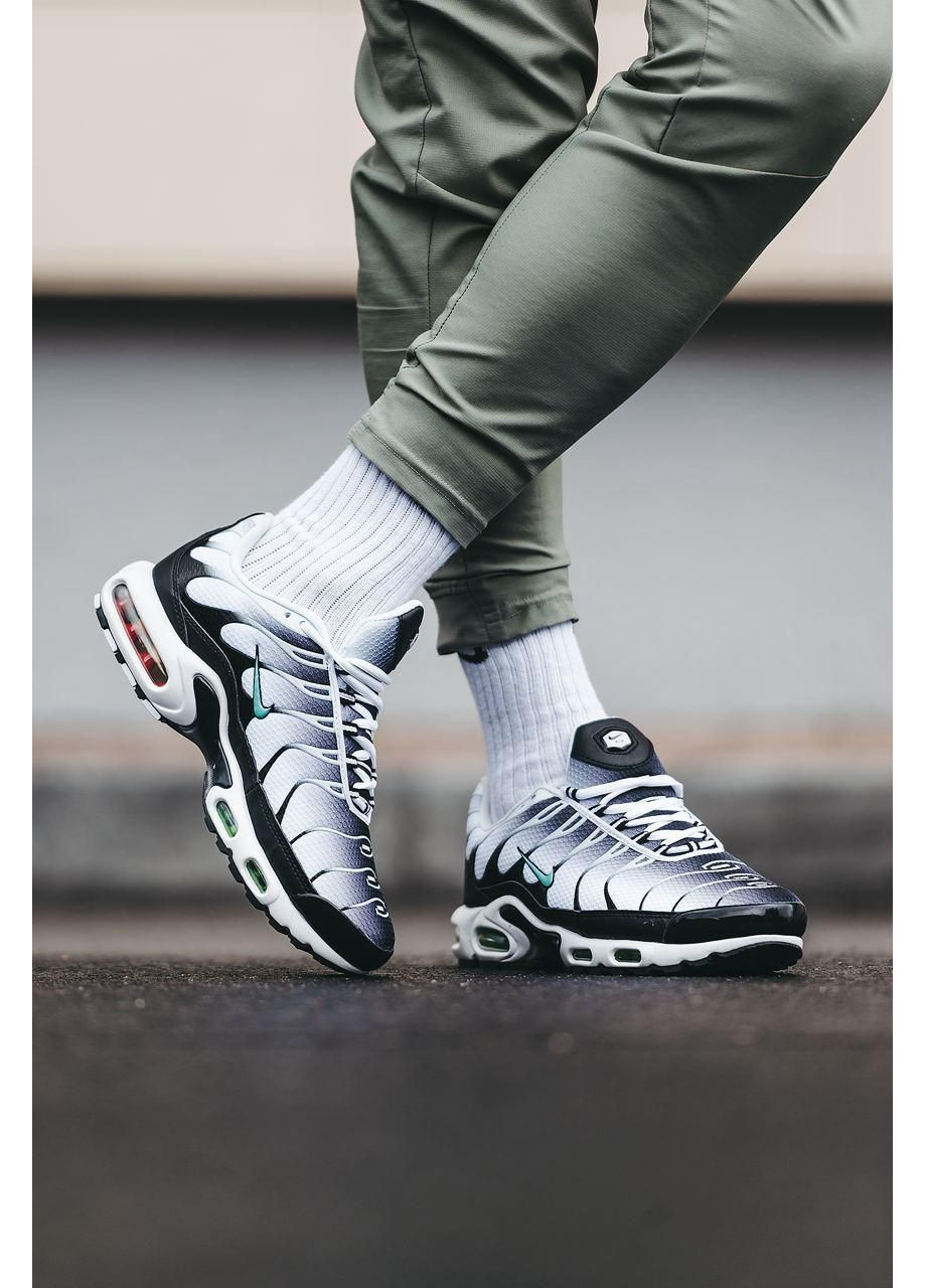 Сірі Осінні кросівки чоловічі nike air max plus tn black white green найк аір макс тн плюс No Brand