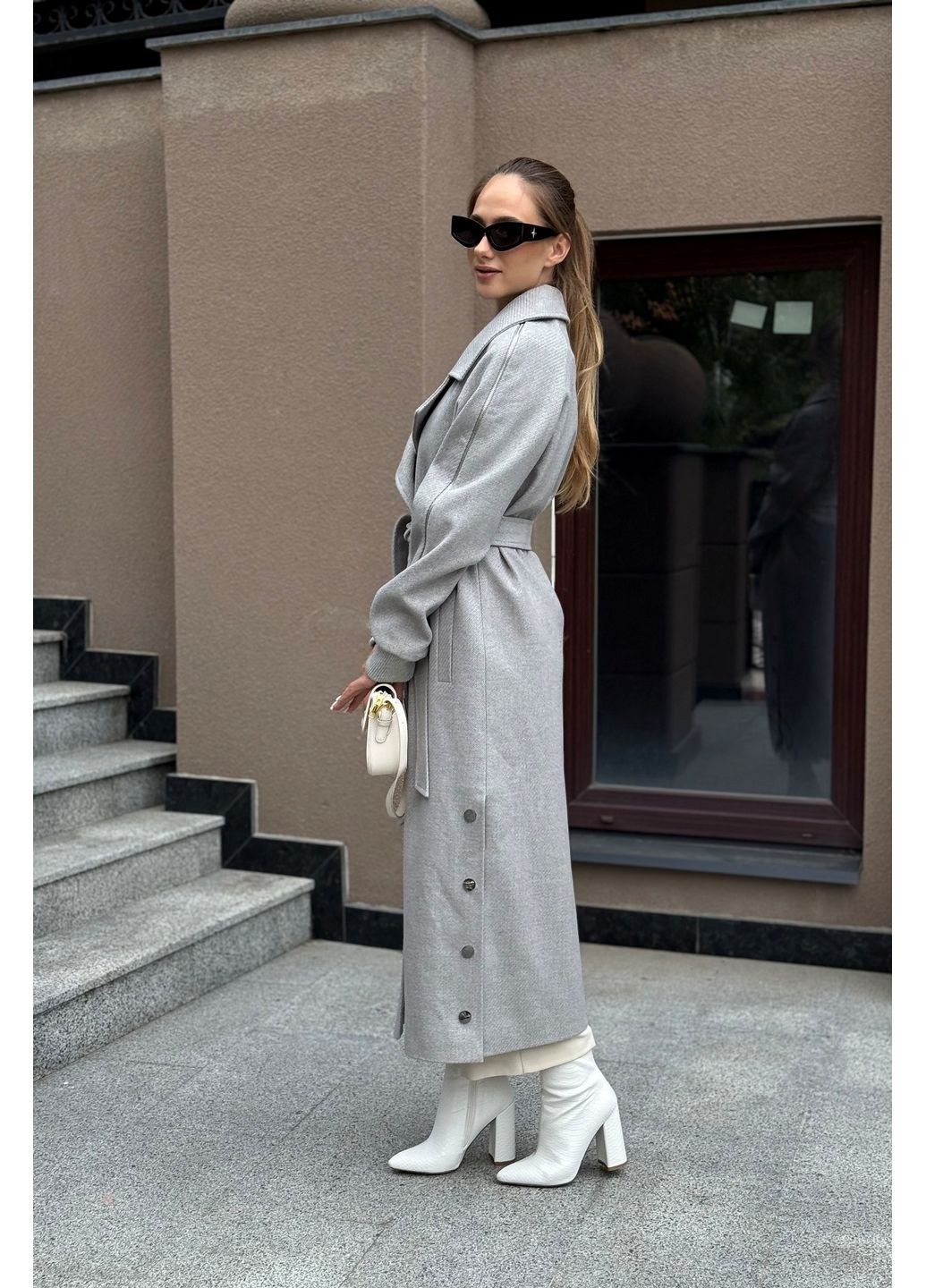 Серое демисезонное Пальто MN