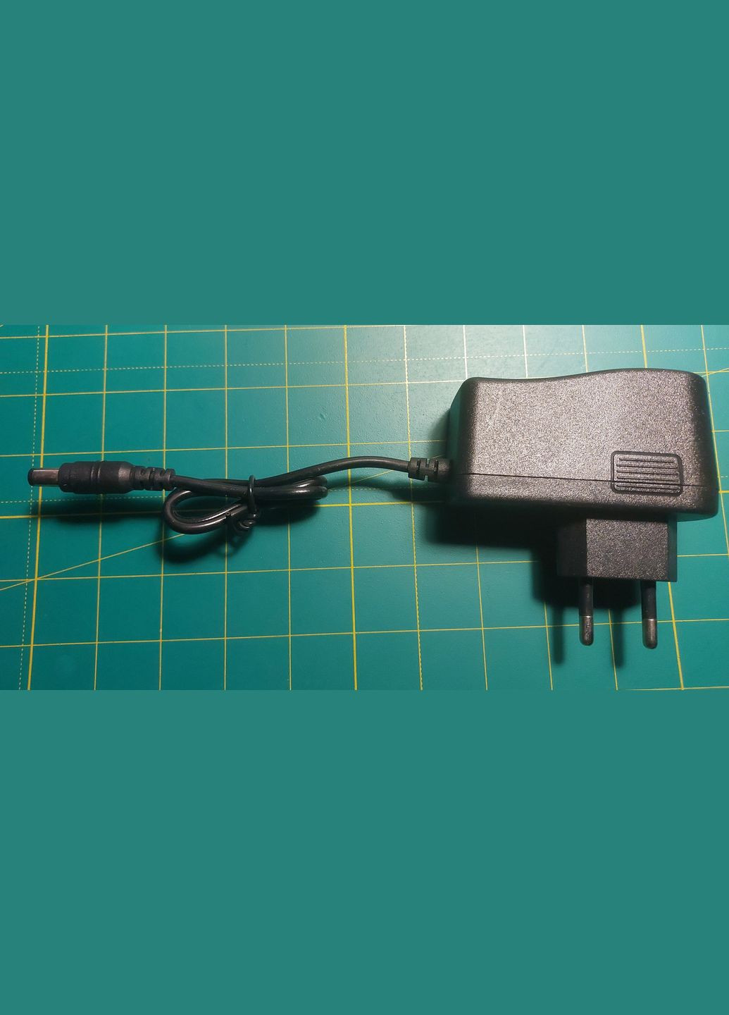 Світлодіодна стрічка 3528LED RGB 5 метрів у комплекті з RGB контролером + блок живлення + пульт BIOM (301085819)