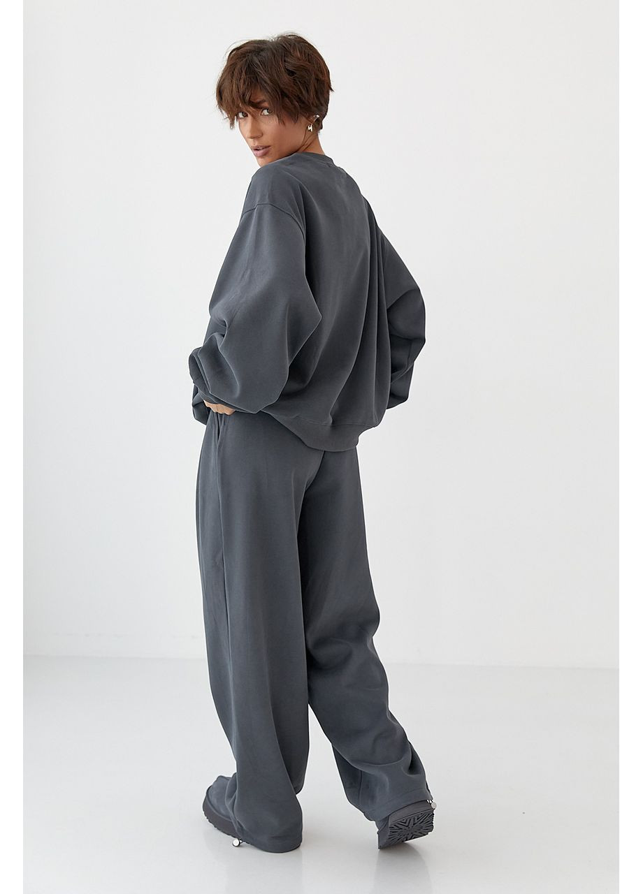 Теплый однотонный костюм со свитшотом и брюками со складками - темно-серый цвет Lurex (370602117)