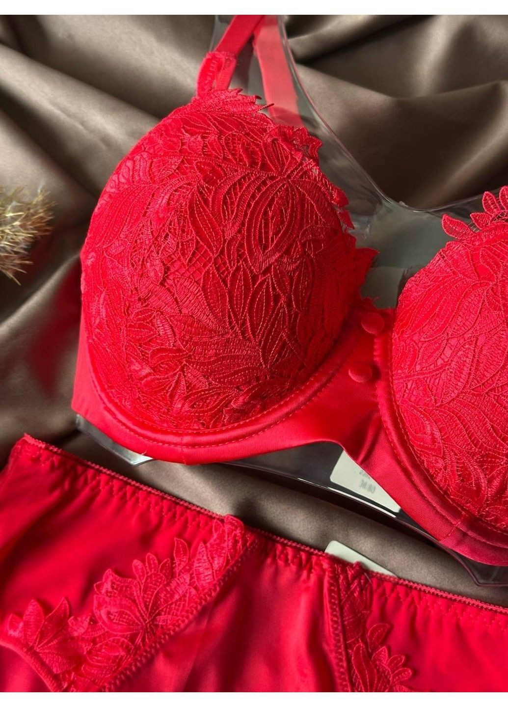 Червоний комплект бюстгальтер поролон + трусики сліп 2392 червоний Weiyesi