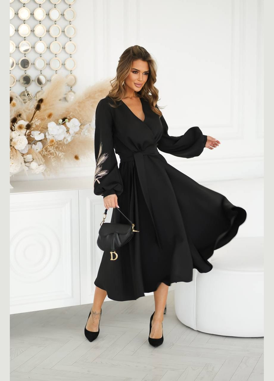 Чорна ніжна елегантна сукня на запах з неймовірною вишивкою InFashion візерунок українська символіка приталена костюмна (299760406)