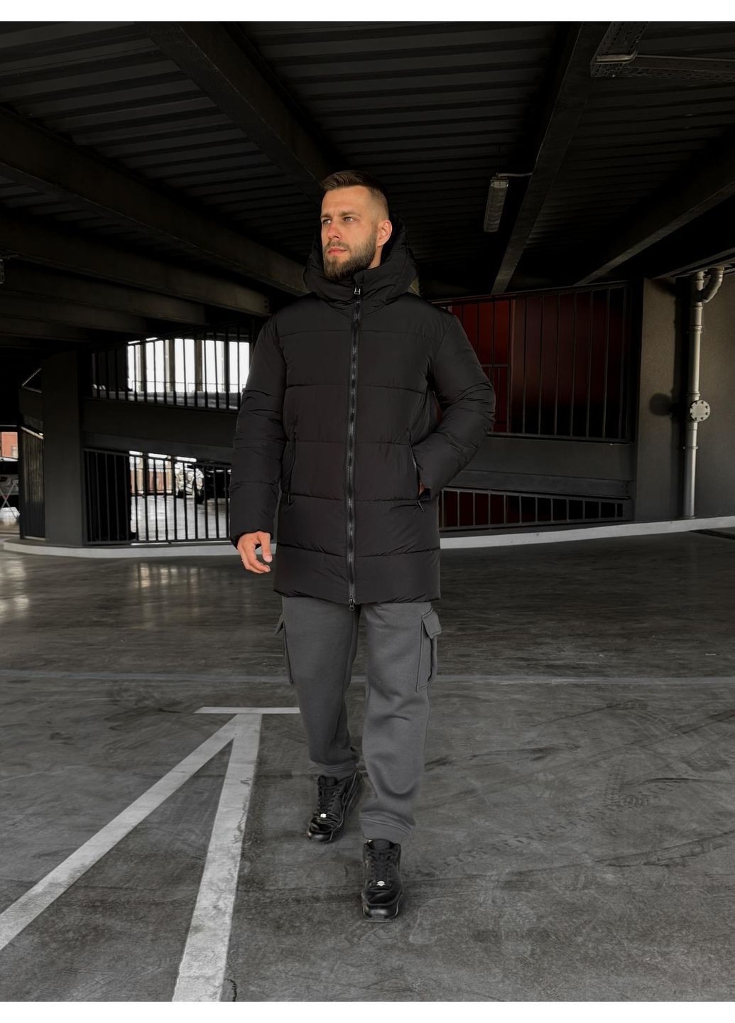 Черная зимняя зимняя куртка удлиненная на пухе No Brand