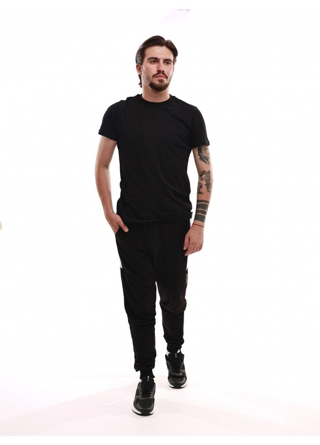 Черные брюки POLAD