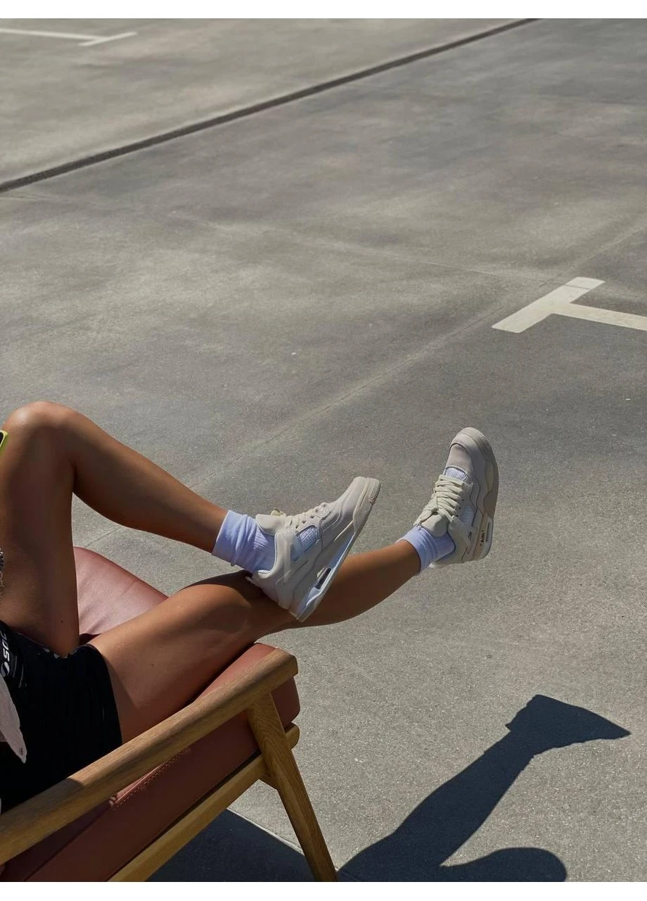 Бежевые демисезонные кроссовки мужские nike air jordan retro 4 beige 3 найк аир джордан бежевые No Brand