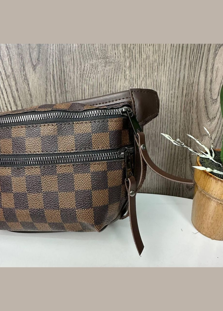 Жіноча сумочка бананка на груди кросс-боді з екошкіри з металевою фурнітурою чорна (sku_1304Н) No Brand (330575564)