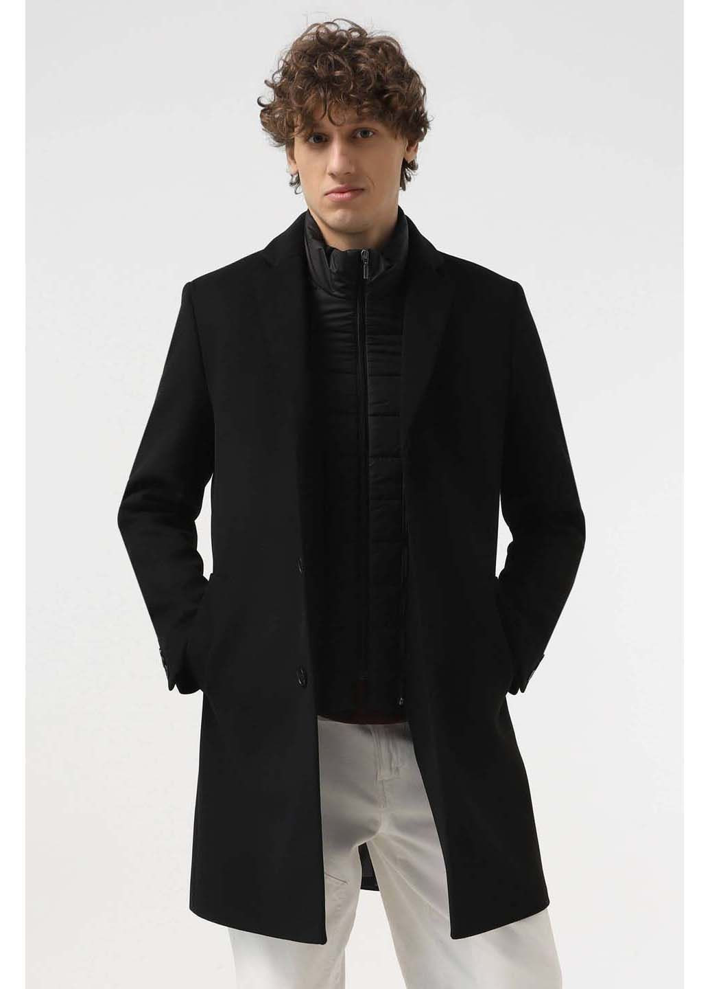 Черное демисезонное Мужское пальто Sun's House