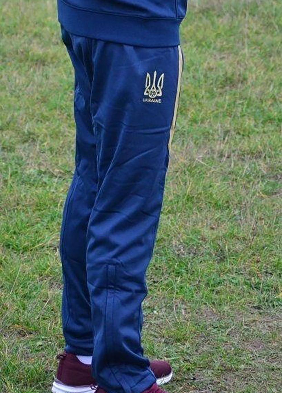 Черные демисезонные брюки Joma