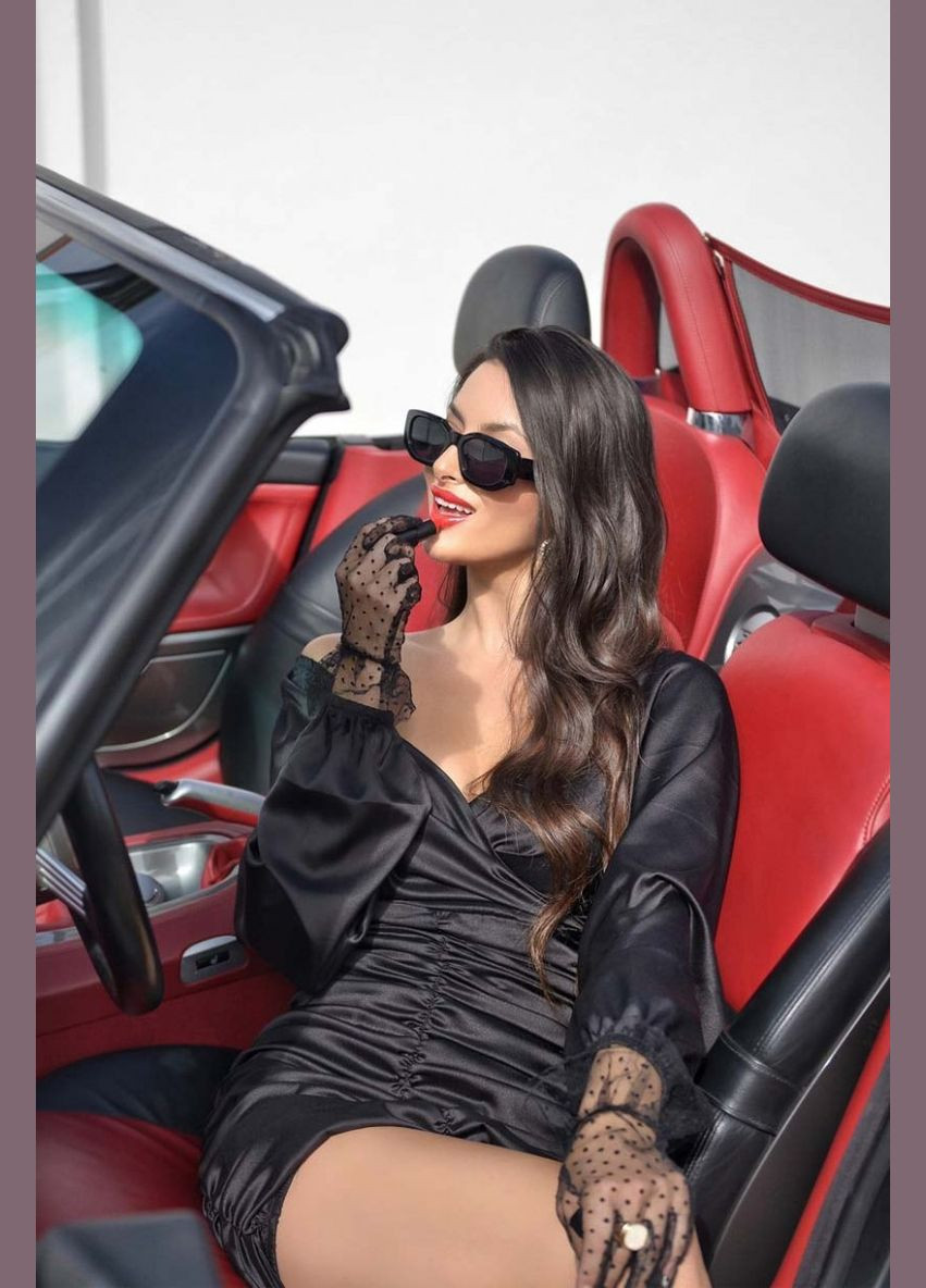 Чорна коктейльна плаття футляр First Woman однотонна