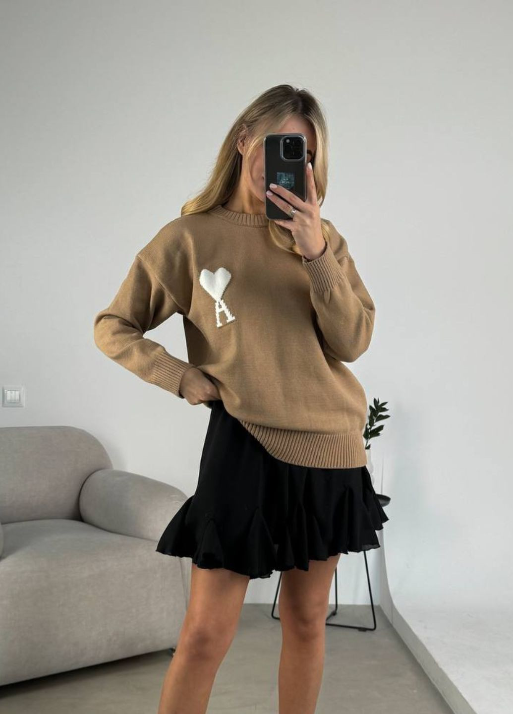 Бежевый демисезонный трендовый женский свитер джемпер Україна