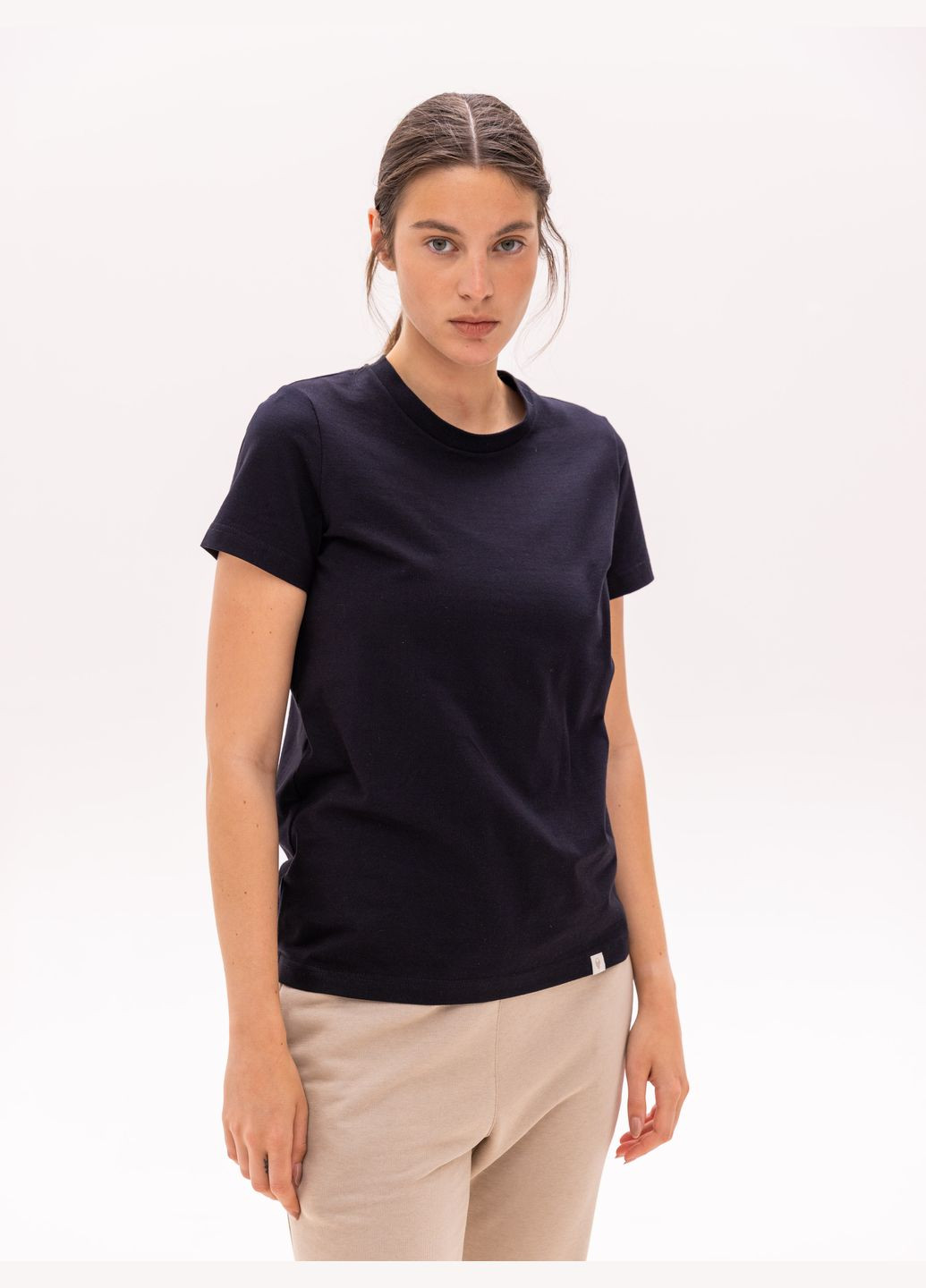 Черная летняя футболка женская базовая с коротким рукавом Роза