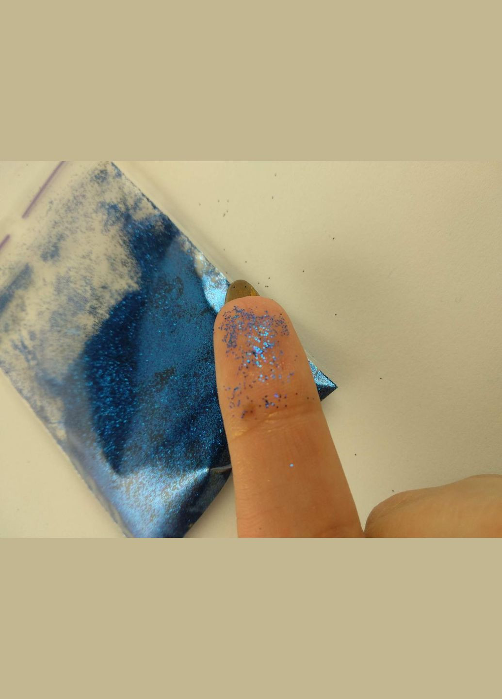 Глітер для епоксидної смоли Блискучий не осідає в смолі не вигоряє 0.02 мм Синій Упаковка 10 г Finding (316248229)