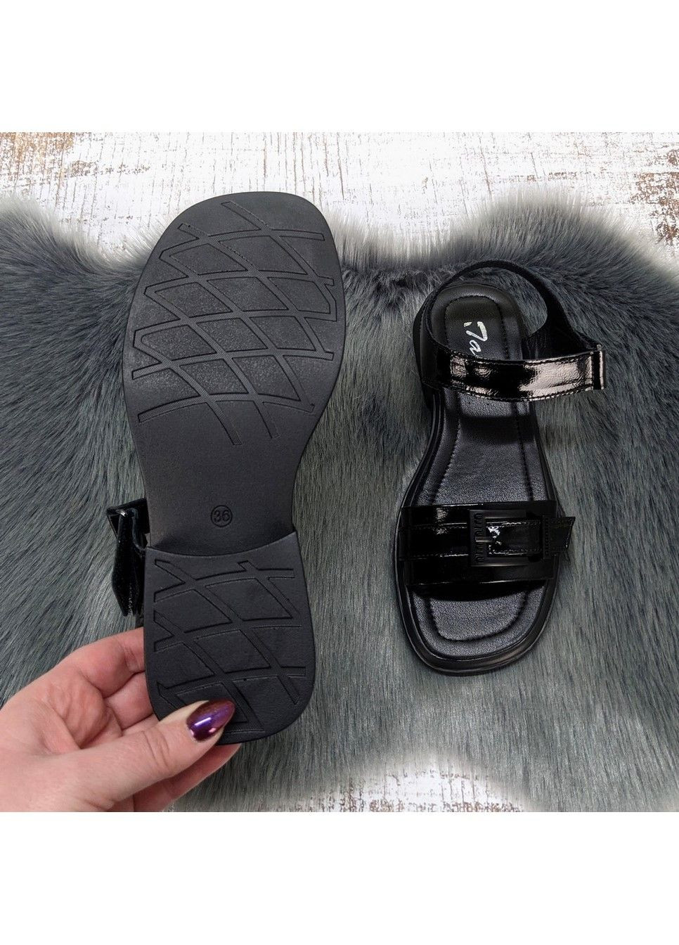 Босоніжки жіночі на низькому ходу Tamei (333759974)