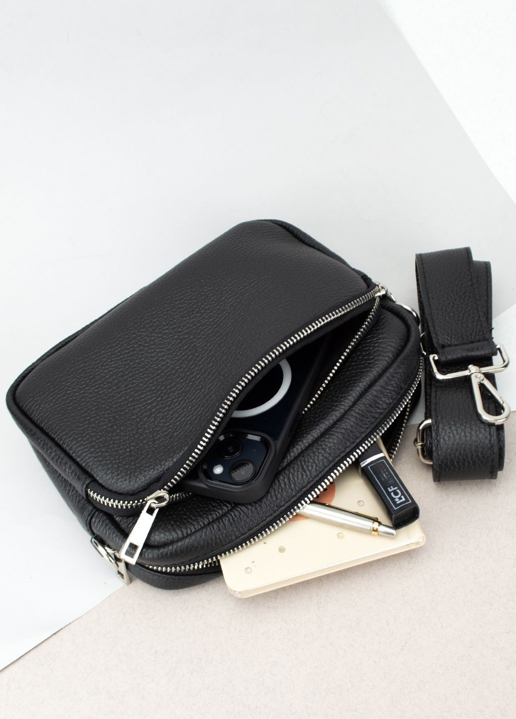 Сумка женская кожаная через плечо 03283 на 2 отделения черная Virginia Conti (301765864)