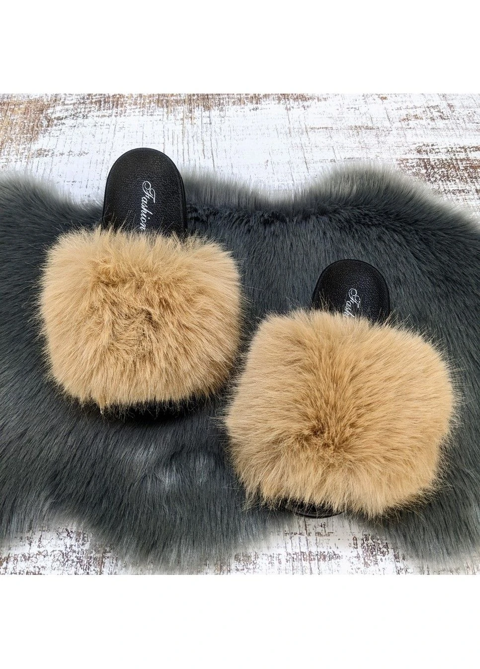 Шльопанці жіночі хутряні Fashion (318560689)
