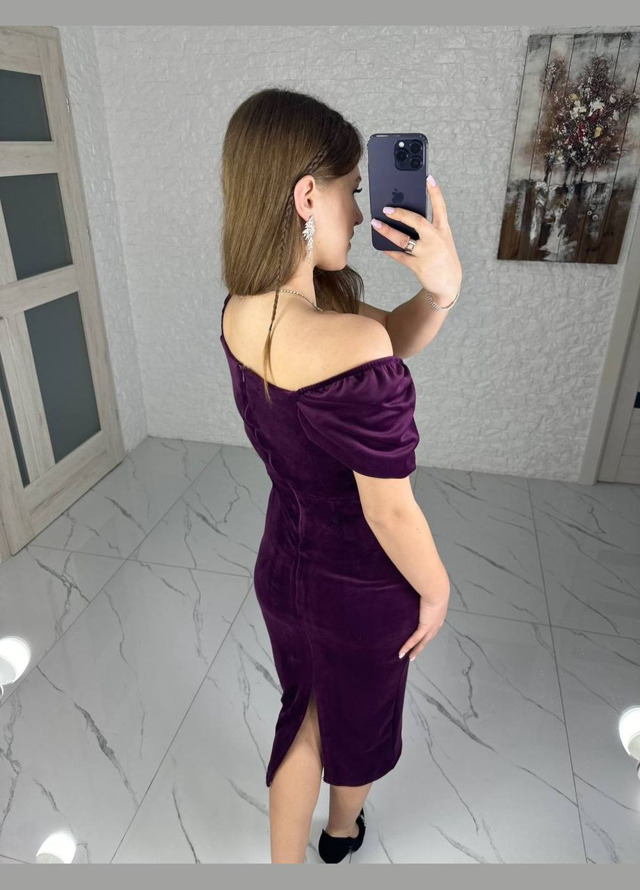 Бордовое женское бархатное платье цвет марсал р.42 448760 New Trend