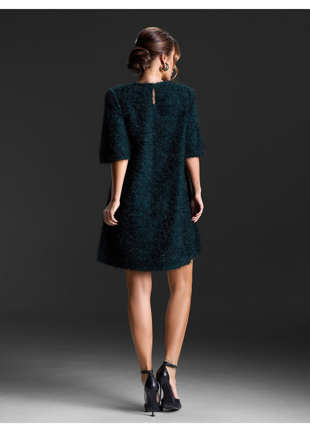 Темно-зеленое вечернее мини платье-трапеция из травки а-силуэт ISSA PLUS однотонное