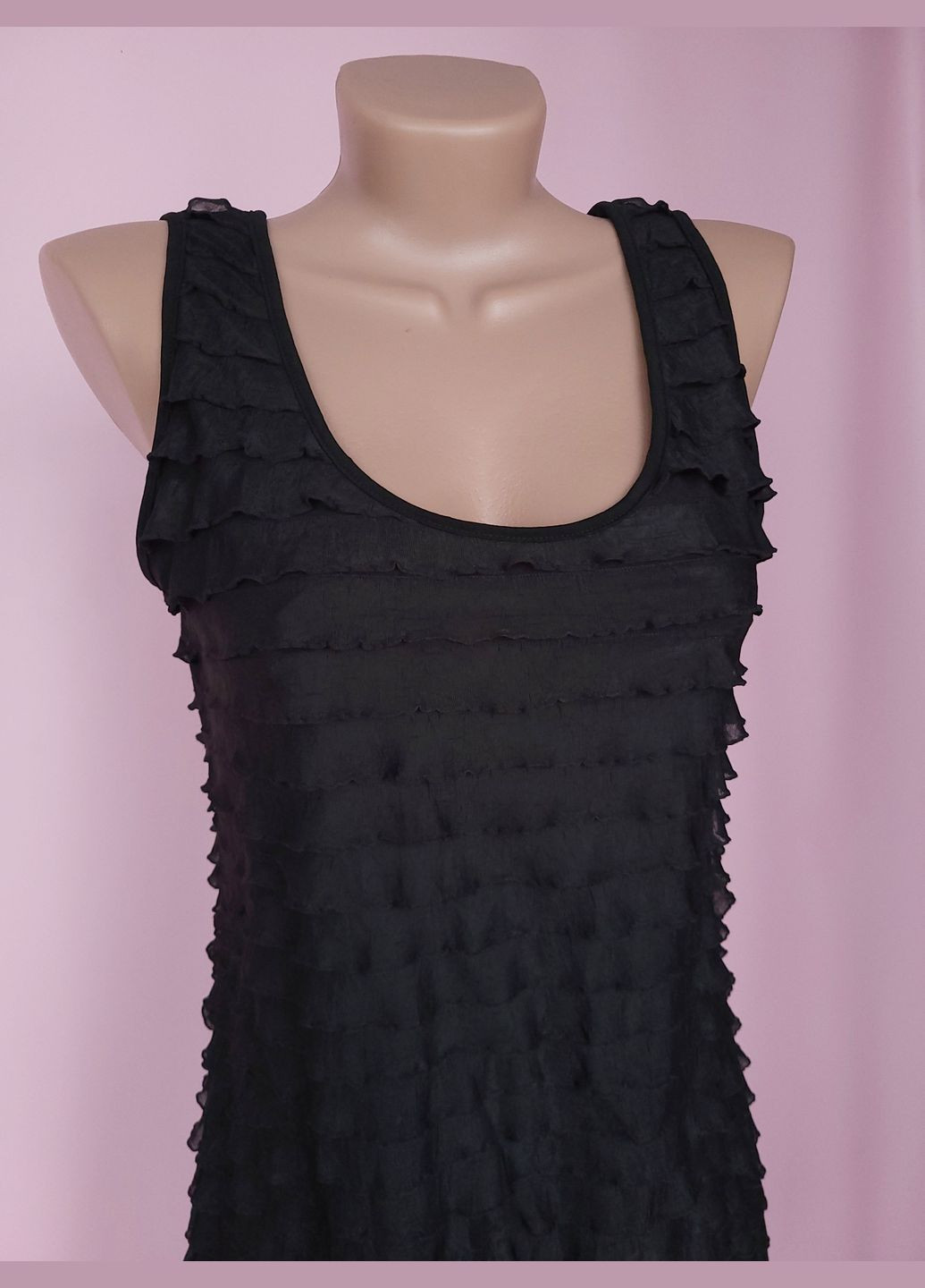 Черное платье-сарафан женское полупрозрачное однотонное с рюшами No Brand