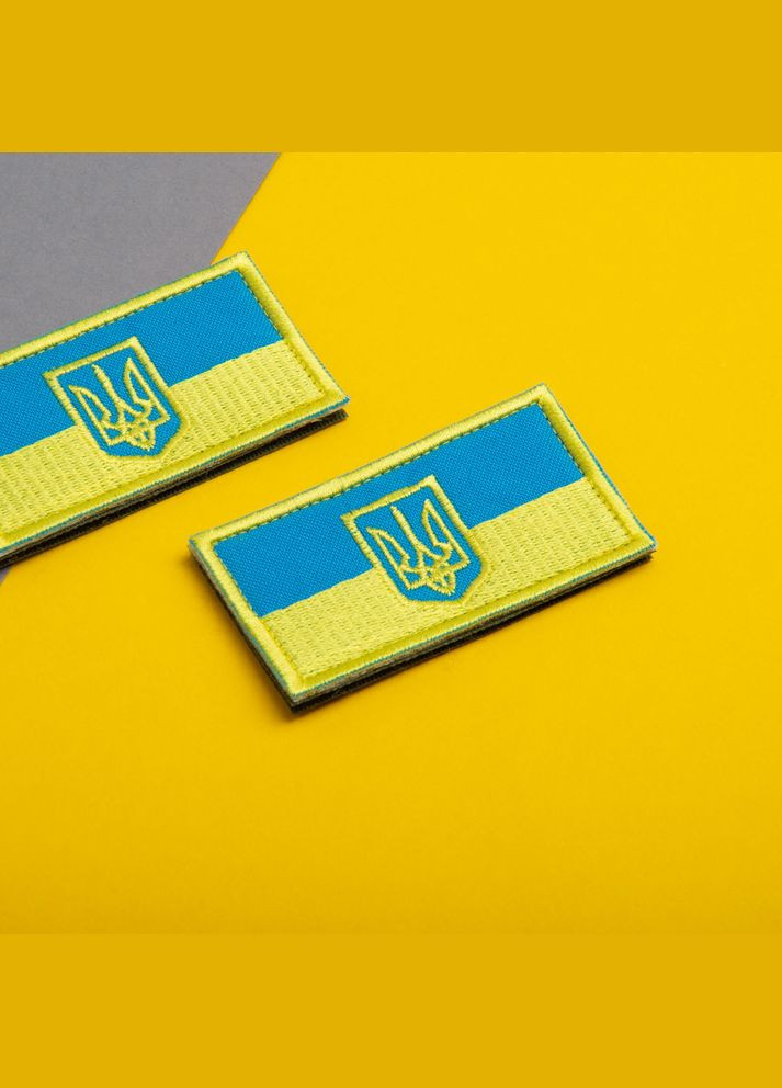 Набір шевронів 2 шт. із липучкою Прапор України з Тризубцем, вишитий патч 5х8,2 см IDEIA (275870872)