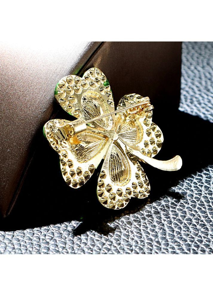 Брошка бузкова No Brand конюшина (363188112)