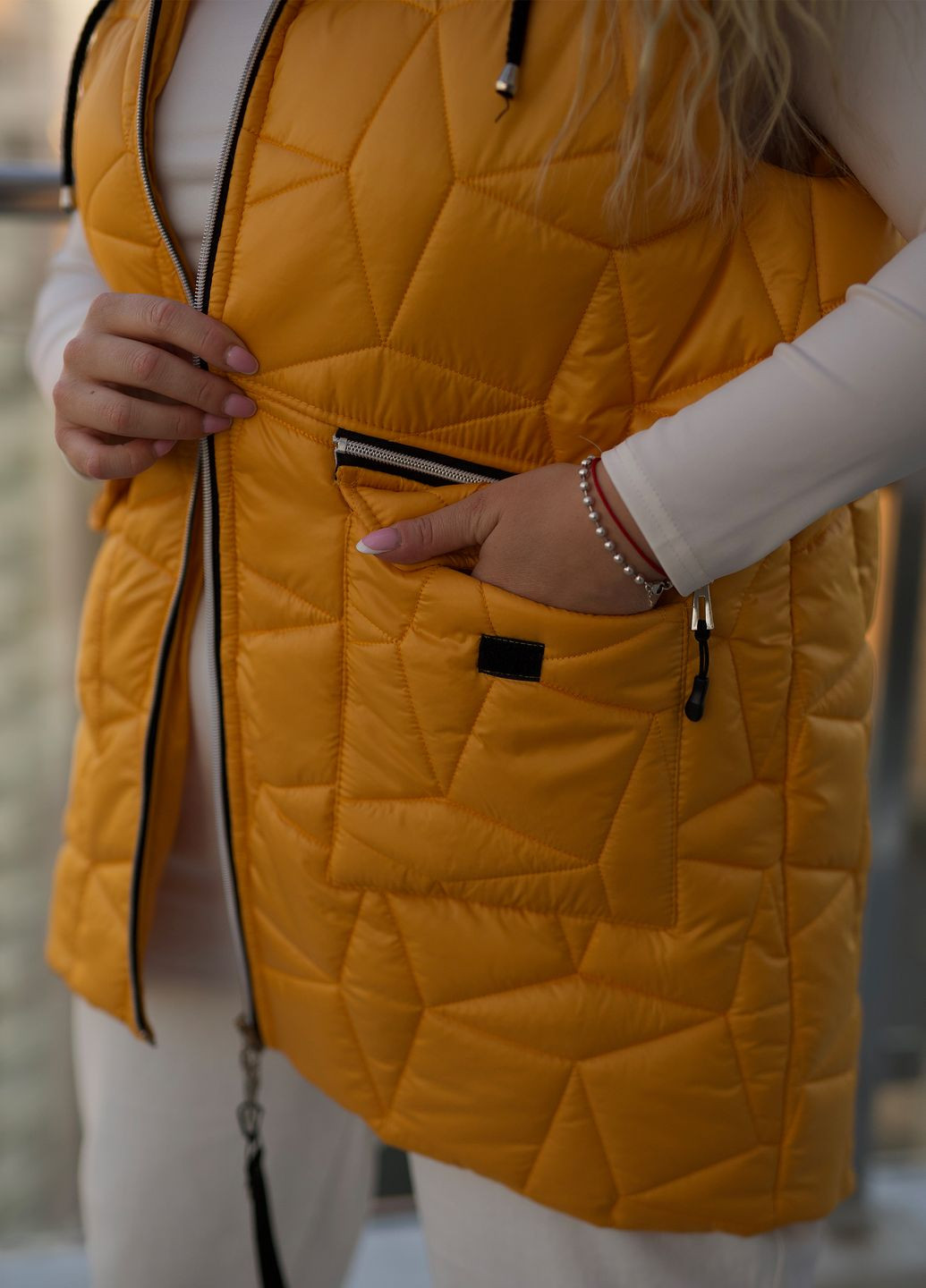 Жилет жіночий демісезонний з капюшоном No Brand (353969281)