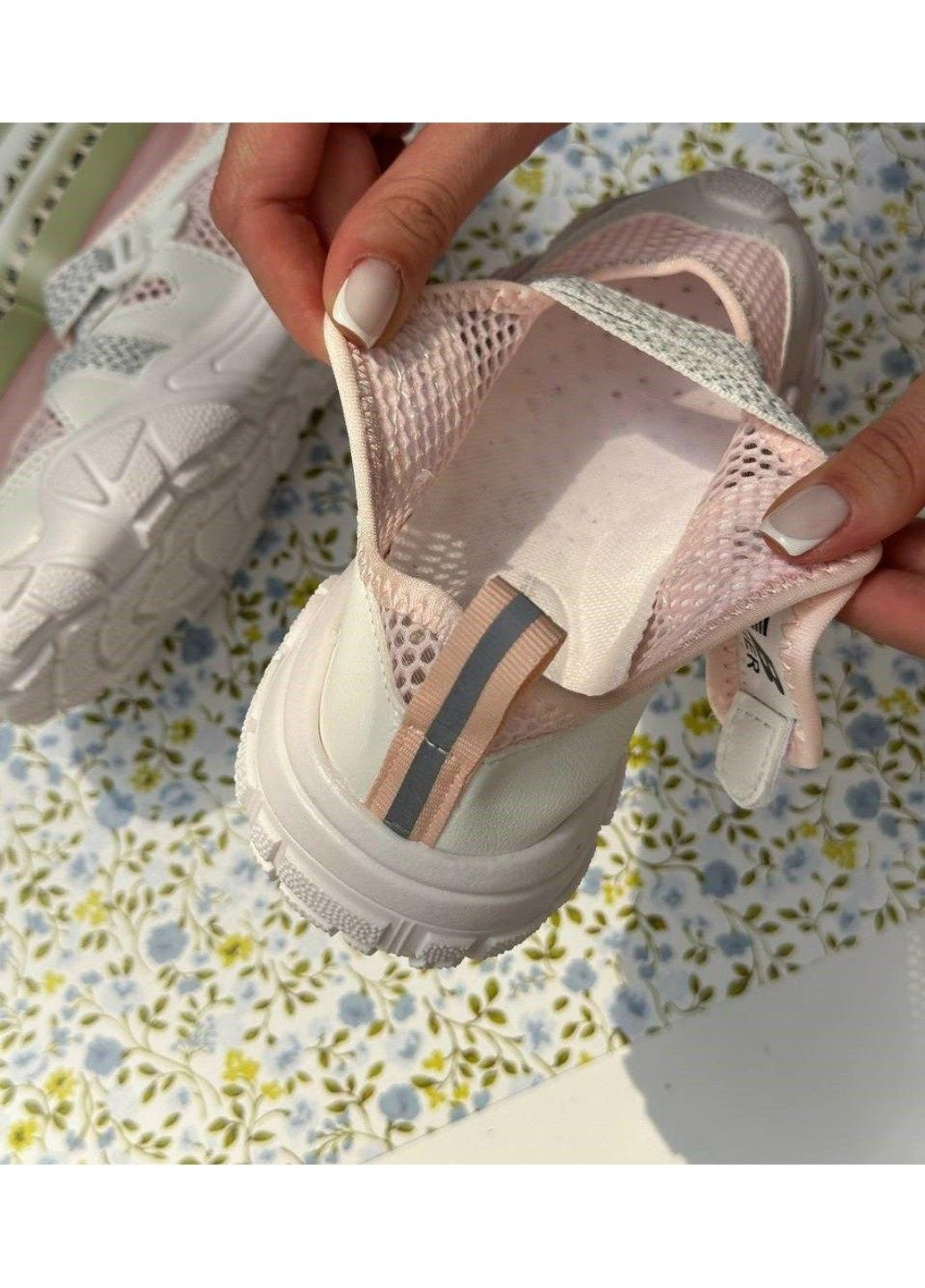 Рожеві літні кросівки дитячі текстильні рожеві Jibukang