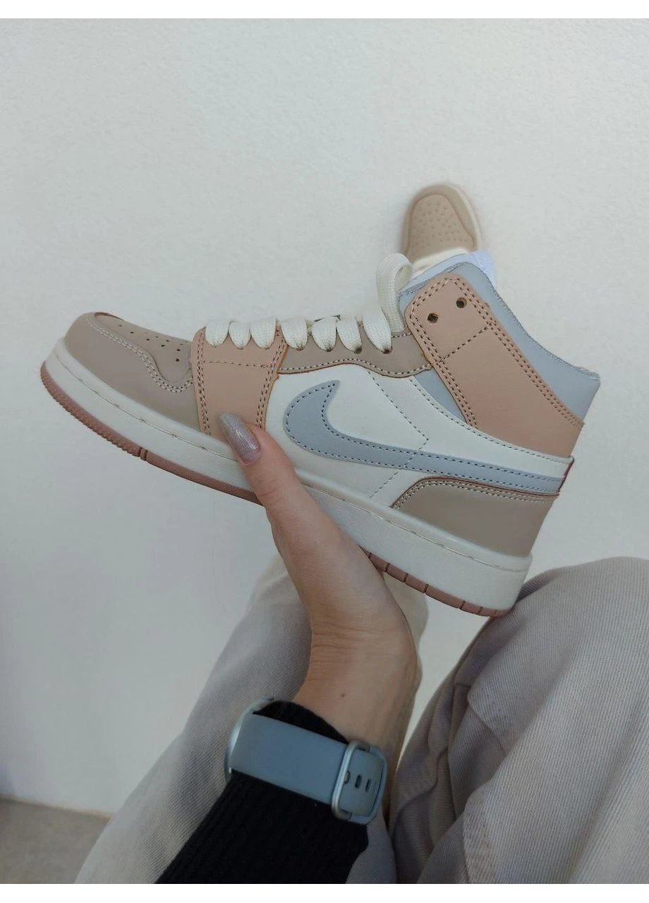 Бежеві кросівки чоловічі nike air jordan 1 retro cream найк аір джордан бежеві демісезон No Brand