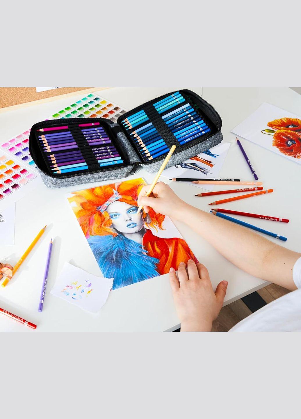 Кольорові олівці преміум-класу EVAZAR з м`яким грифелем 130 кольорів у нейлоновій сумці KALOUR (322772794)