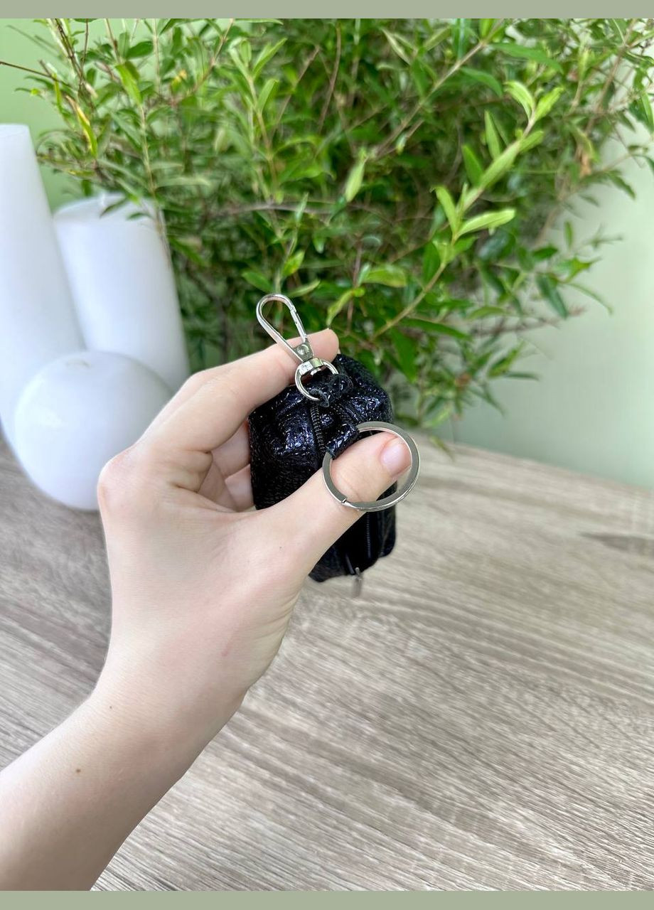 Ключниця шкіряна для звичайних ключів на блискавці з карабіном VI&VA (299383311)