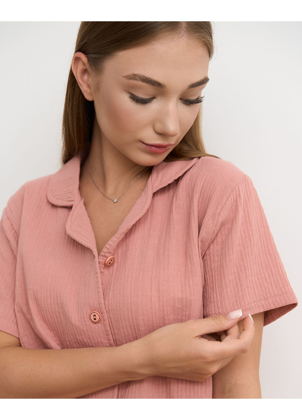 Лососева жіночий комплект сорочка з шортиками Nicoletta