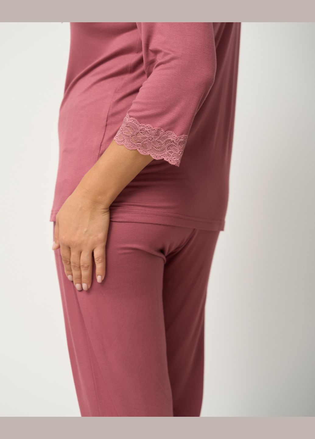 Бордова батальний однотонний комплект із штанами Nicoletta