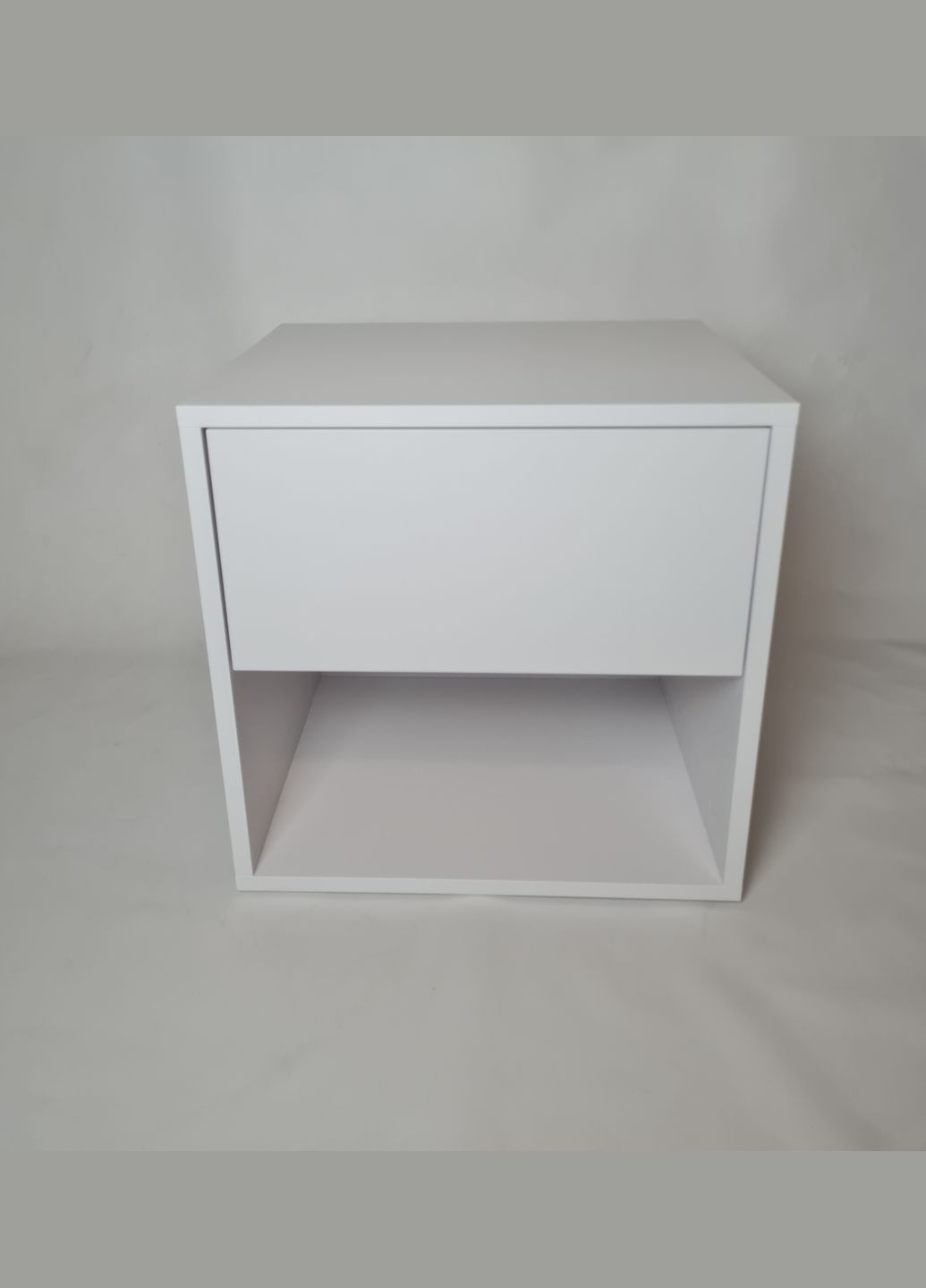 Прикроватная тумба 500х400х400мм Белая с выдвижным ящиком и открытой полкой No Brand Artus Room Open (335418717)
