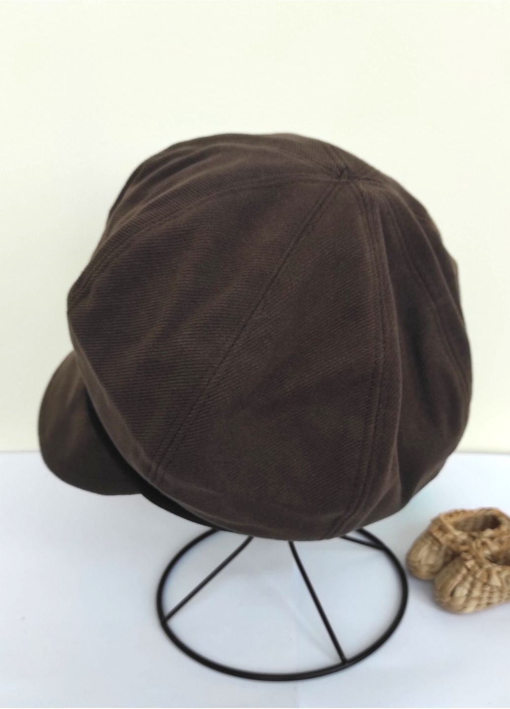 Жіноча Оверсайз Кепка Елегантний Класичний Осінній Капелюх з Широкими Полями та Декором No Brand жіноча кепка з широким козирком (364301683)