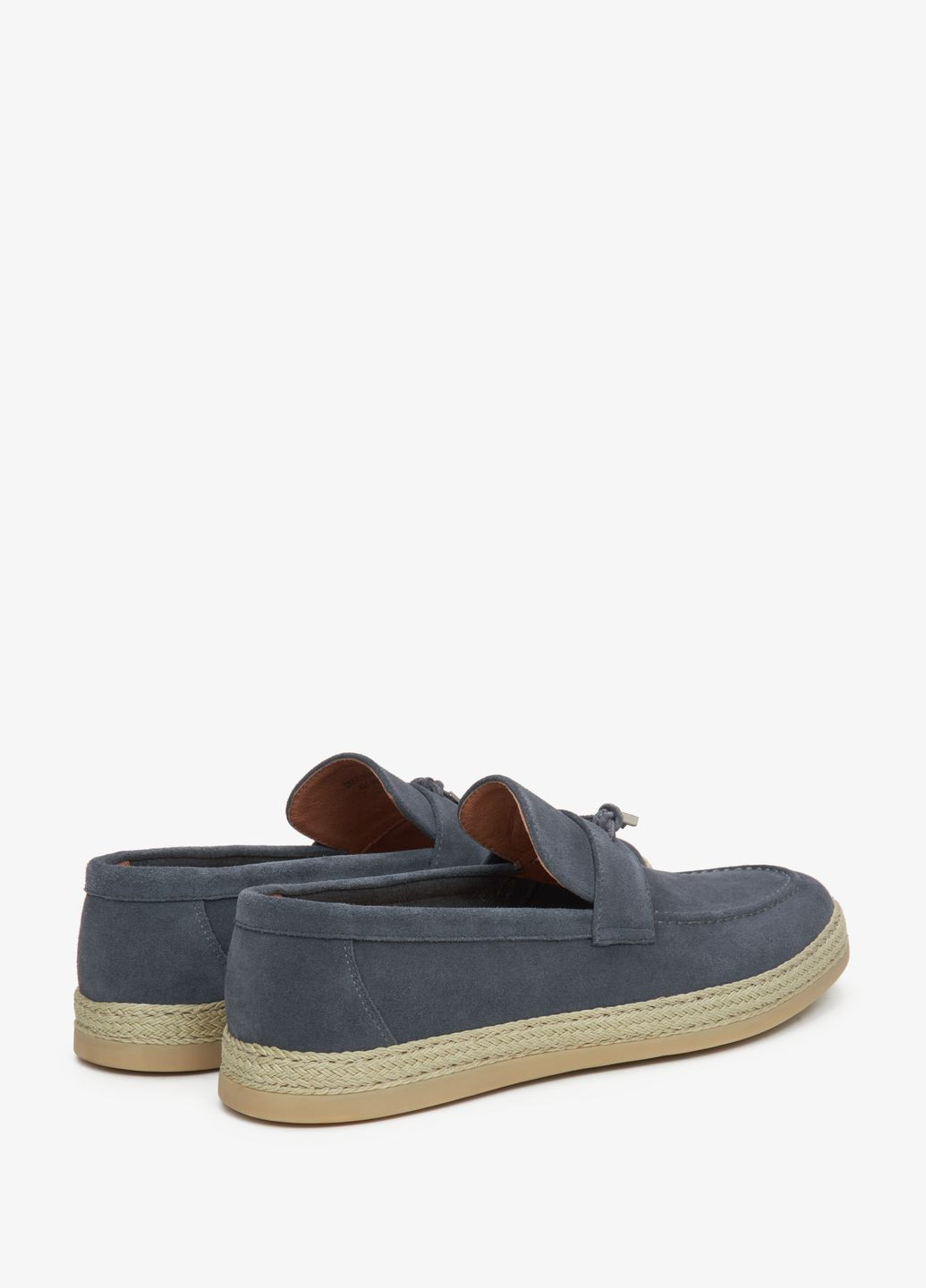 Серые лоферы, цвет серый Estro