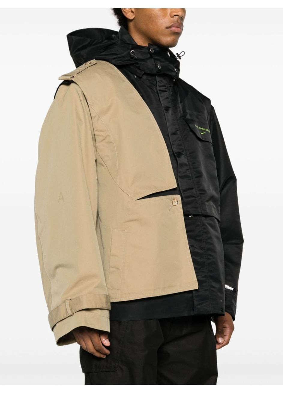 Чорна демісезонна куртка Nike