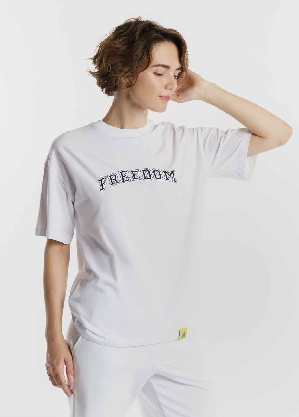 Біла літня футболка жіноча arber біла Arber Woman T-shirt W1
