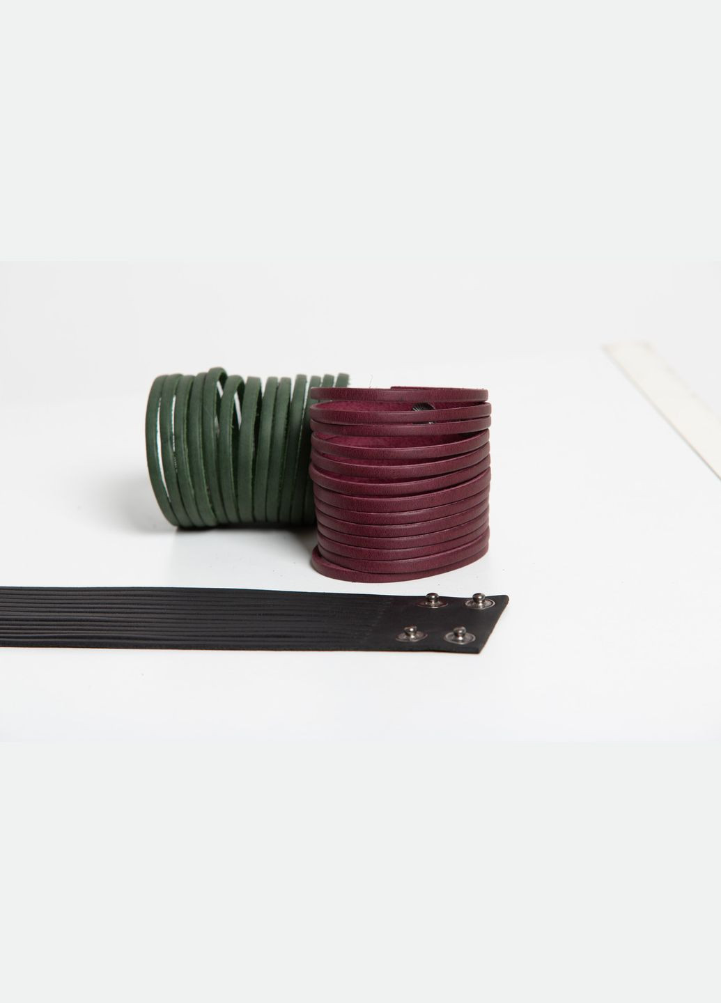 Кожаный браслет красный BR -26 Edena (307925907)