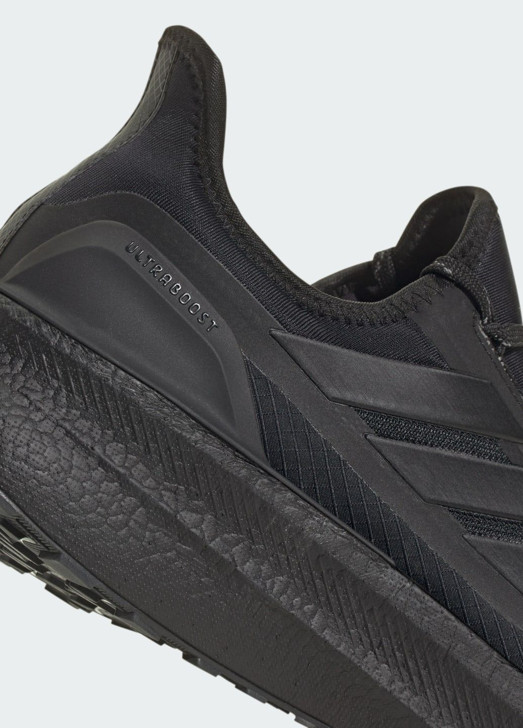 Чорні Літні кросівки ultraboost light 2.0 gore-tex® adidas
