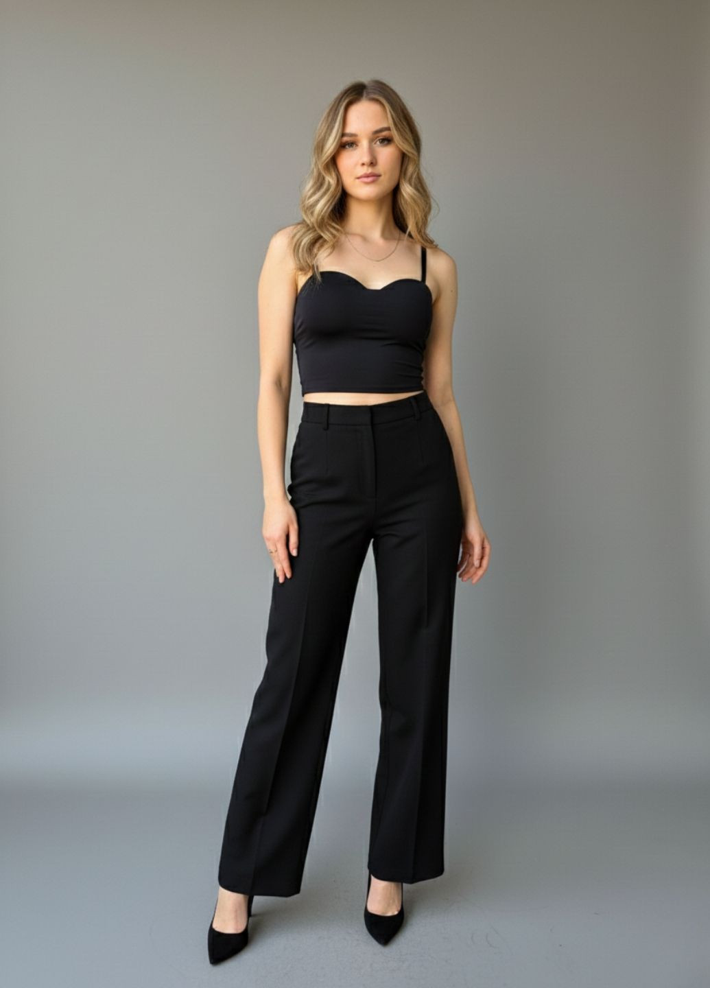 Топ майка женский Ice Silk на бретельках c уплотненными чашечками No Brand (369559508)