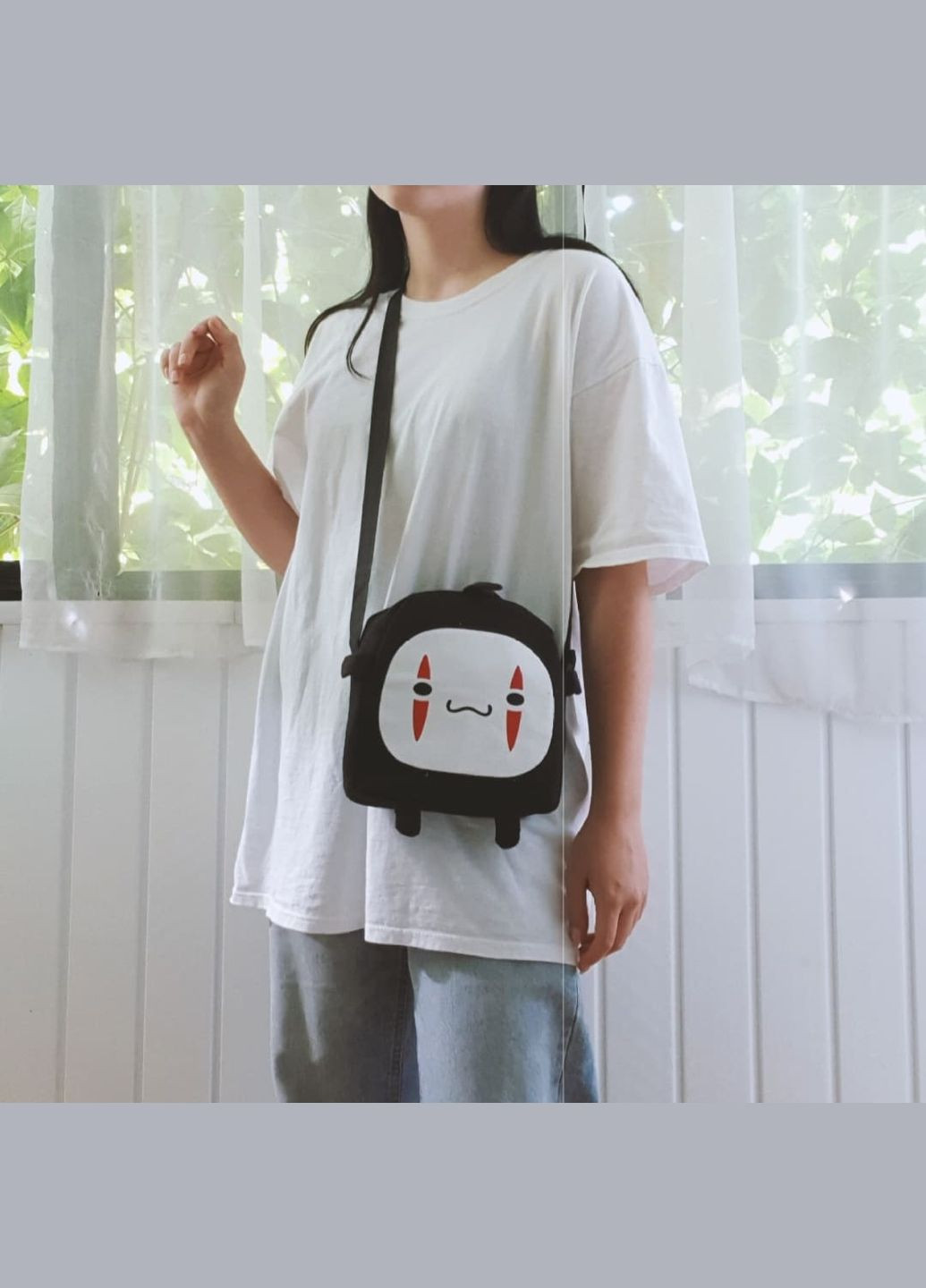 Чорна сумка через плече Безликий вмістовна в стилі японського мультфільму аніме Віднесені привидами крос-боді мила на блискавці No Brand (322059703)