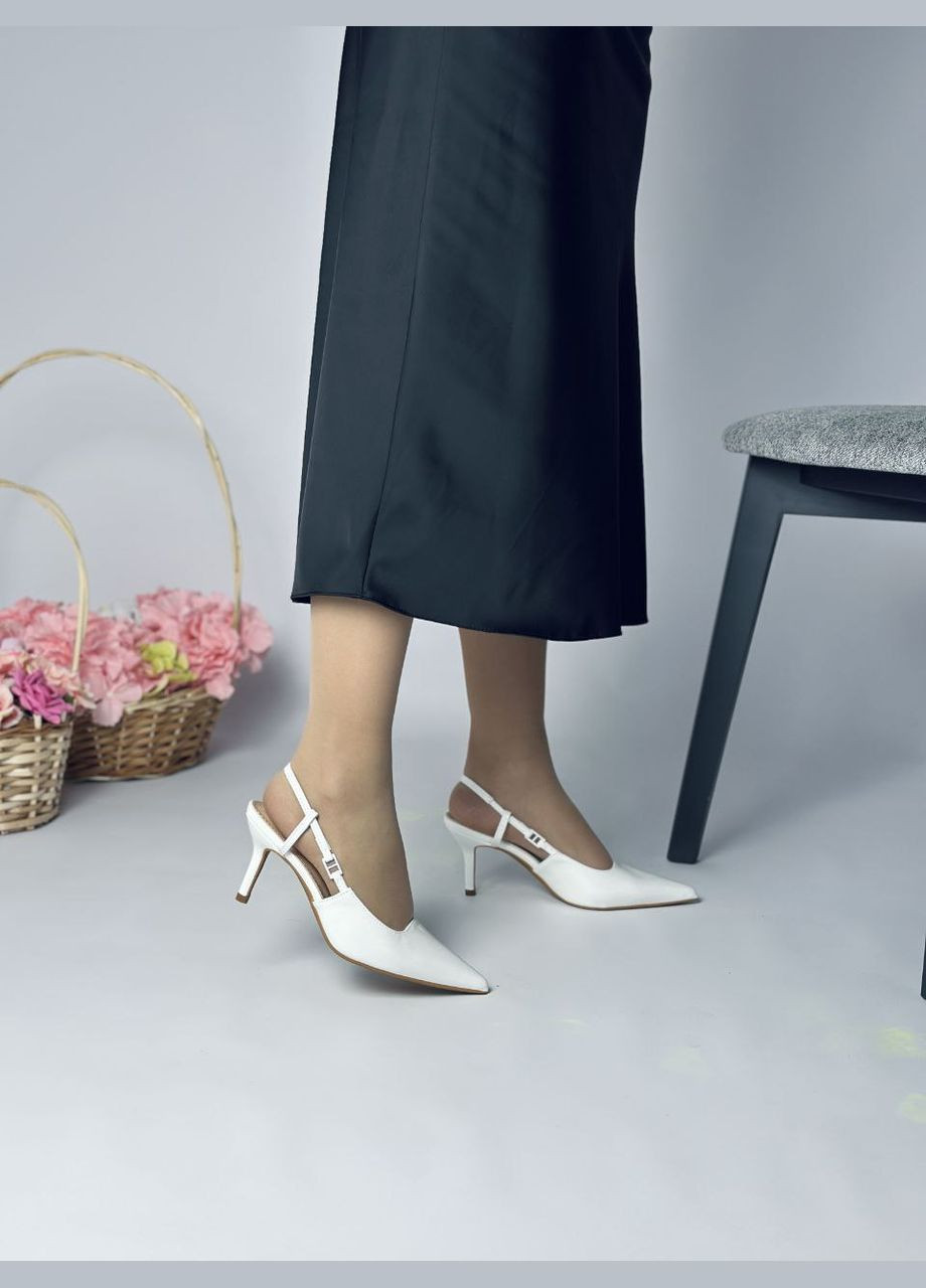 Білі стильні босоніжки слінгбекі лакові білі на підборах No Brand 2025 (328451032)