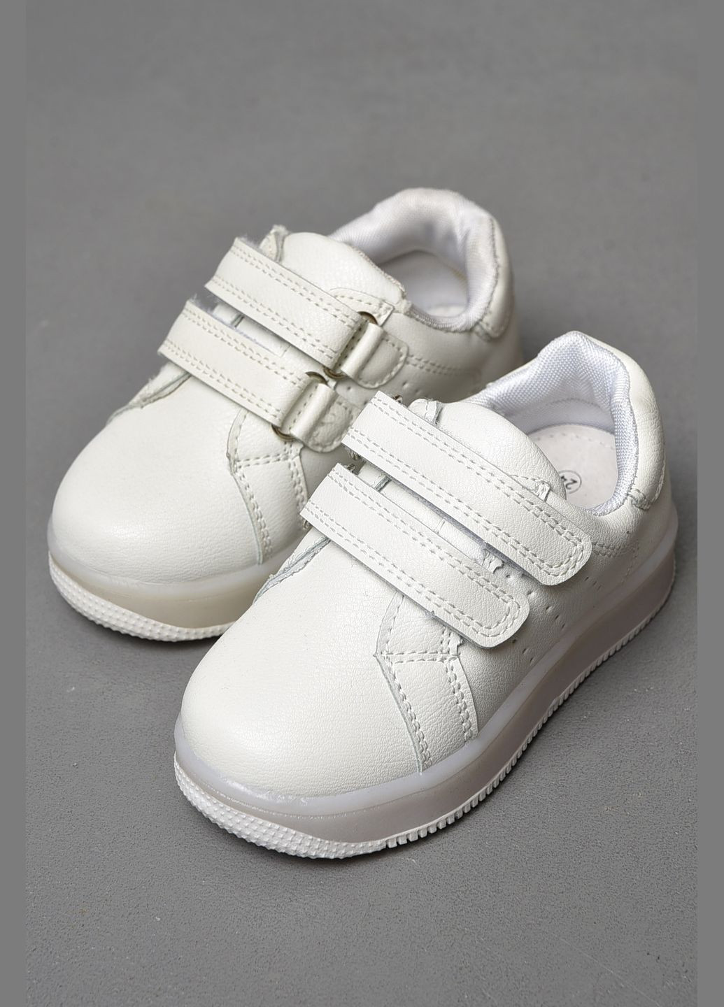 Білі осінні кросівки для дівчинки білого кольору Let's Shop