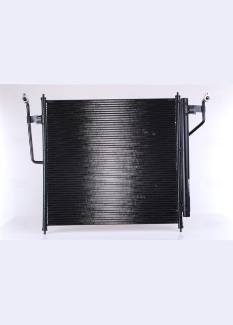 Конденсер кондиционера INFINITI QX 56 (+) 940503 Nissens (366733062)