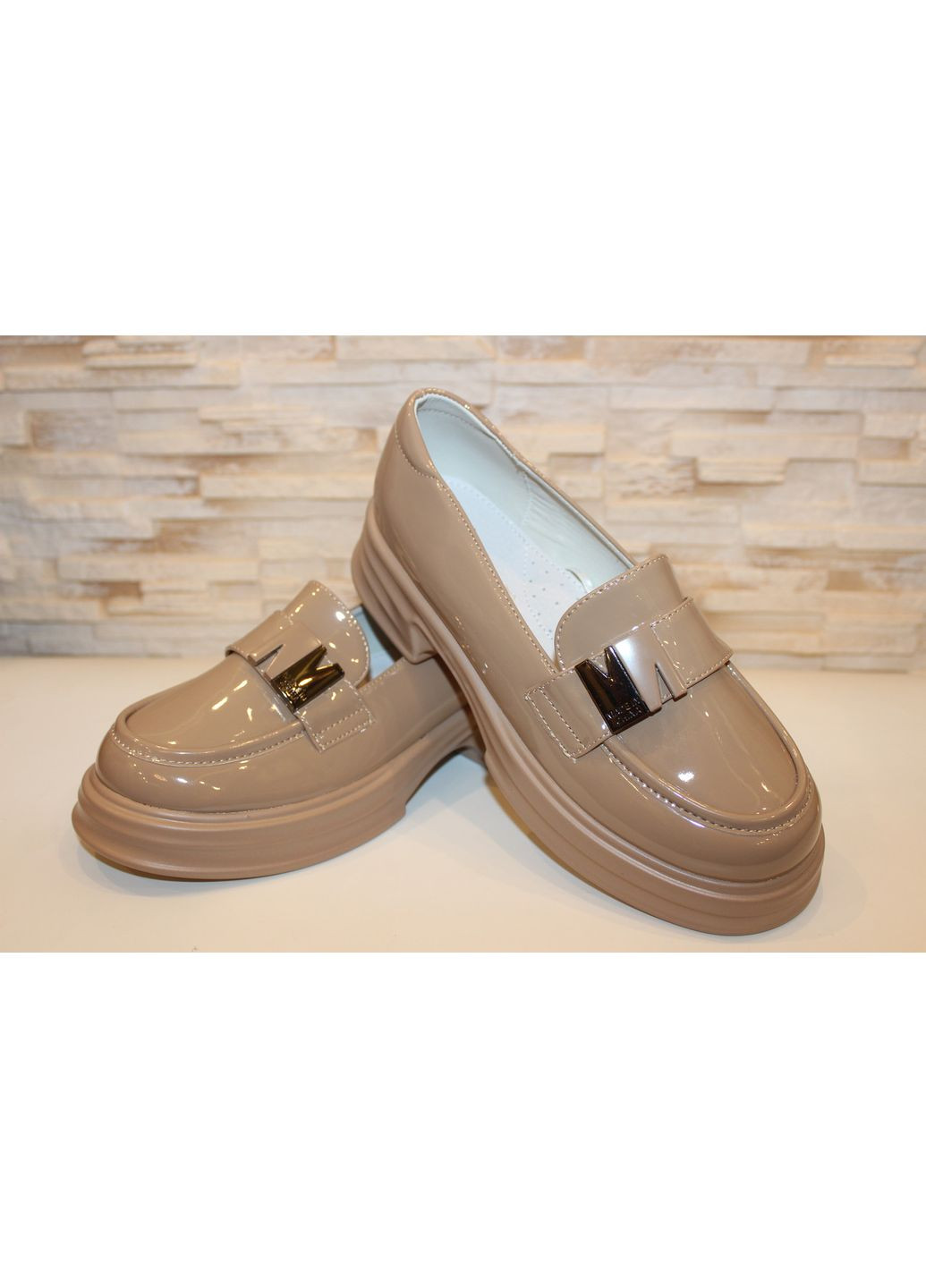No Brand Туфлі жіночі бежеві демісезонні лофери бежевий з штучна шкіра, — демісезон (353305865)
