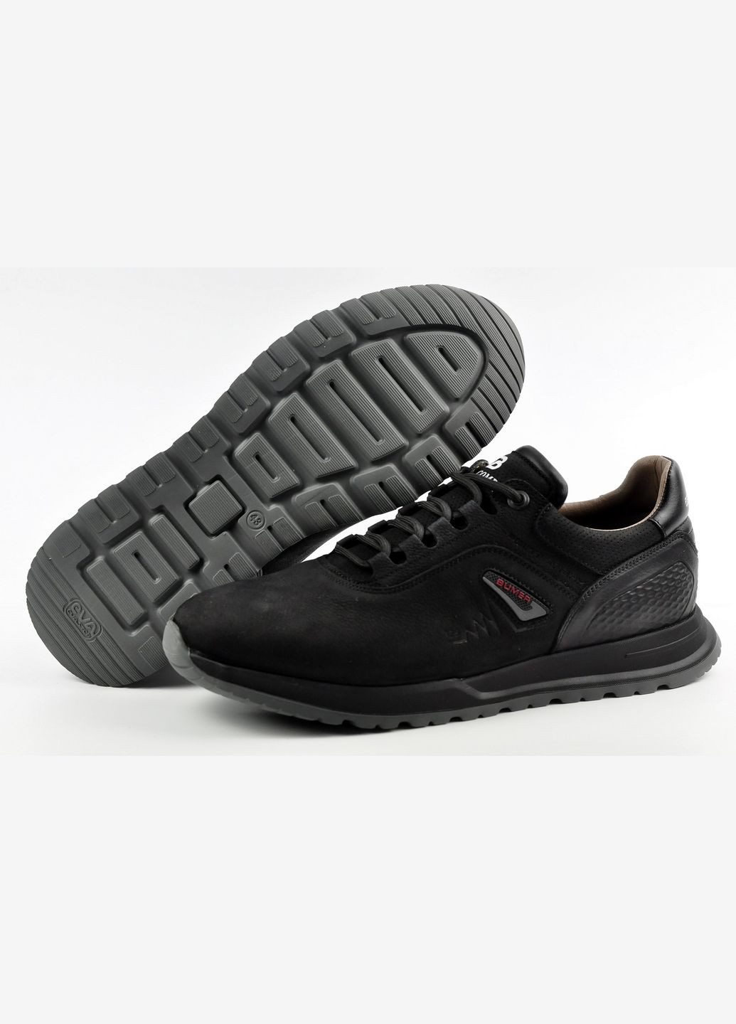 Черные демисезонные кожаные кроссовки Bumer